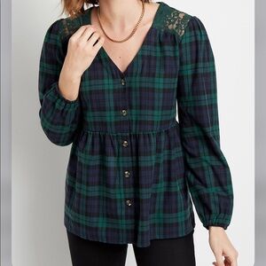 Maurice’s blue/green top size M Plaid